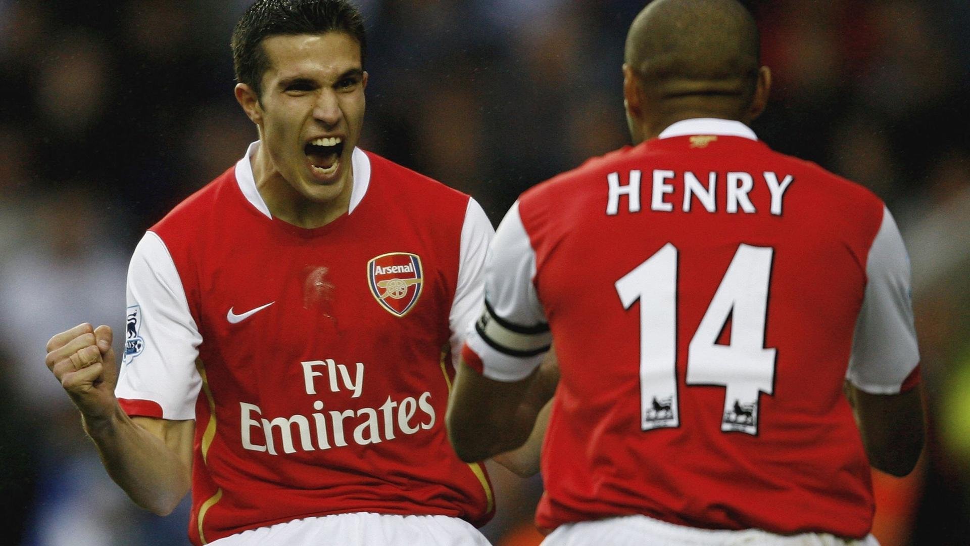 爱游戏-勇者无惧：面对极端险境的车手英勇表现，勇者无惧人物